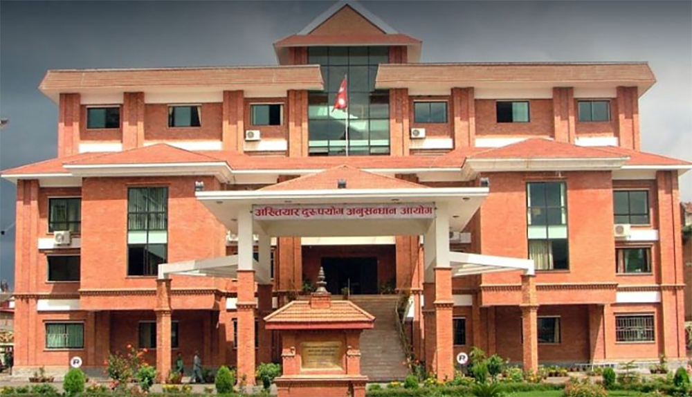 एम्बुलेन्समा समेत भ्रष्टाचार 