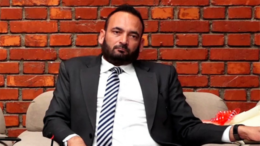 नलिन्चोक हेलिप्याड प्रकरण, प्रदीप अधिकारीसहित ६ जनाविरुद्ध भ्रष्टाचार मुद्दा