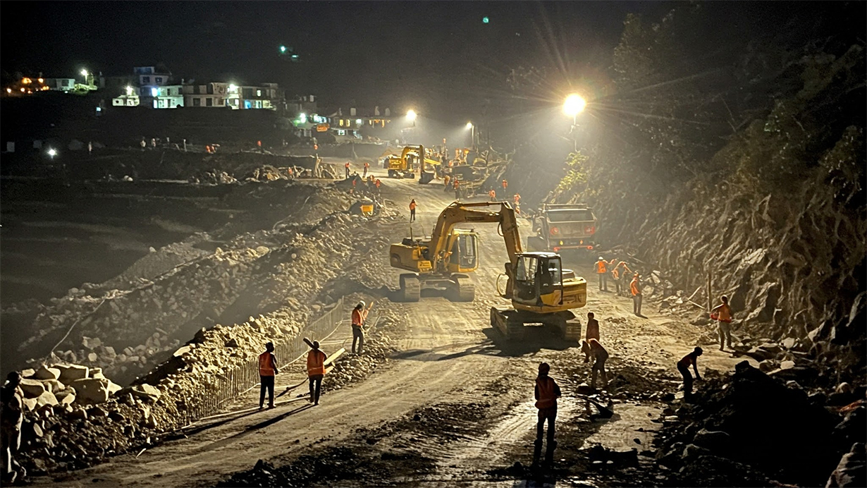 सडक र पुलका २५८ ठेक्का तोडिंदै 