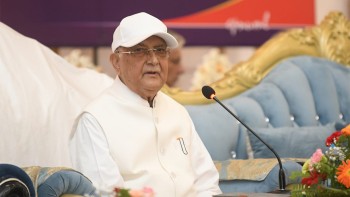 केन्द्रीय कमिटीमा ओली : एमालेमाथि प्रहार छ, पार्टीबाटै सहयोग भएन 