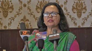निजामती कर्मचारी ५ दिनदेखि सिंहदरबारभित्रै धर्नामा
