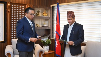 धितोपत्र बोर्डका अध्यक्षसँग अर्थमन्त्रीले मागे योजना