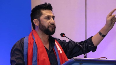 स्वर्णिमलाई रविले भने : डा. साब बजेट लेख्न थाल्नुस् 