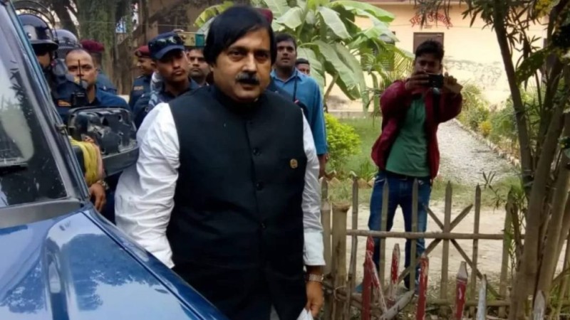 अफ्ताब आलमले पाए सफाइ 