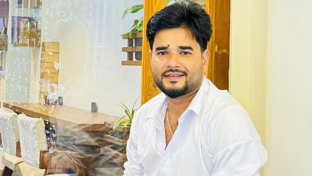 सुजन कडरियालाई अखिलको ढोका बन्द, दीपक धामी बने अध्यक्ष