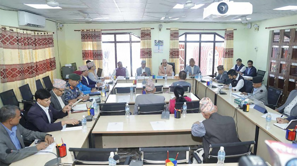 कुलिङ पिरियडमा कर्मचारीमाथि आरोप, राज्य व्यवस्थाको बैठक स्थगित