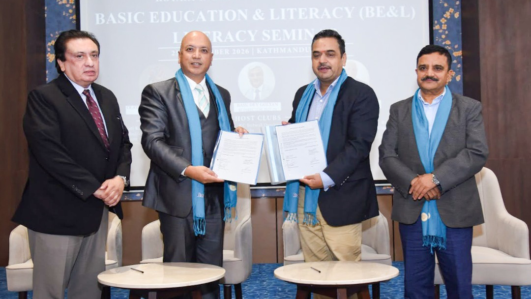 महालक्ष्मी विकास बैंकले रोटरीमार्फत शिक्षा क्षेत्रमा सहयोग गर्ने 