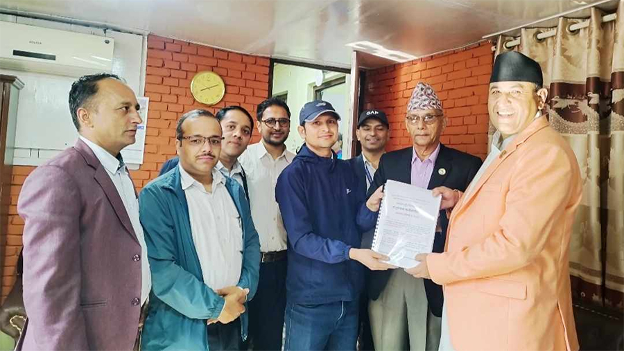 राजपत्र अनंकितलाई पनि उपसचिव र सहसचिवमा प्रतिस्पर्धा गर्न दिन माग