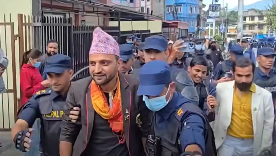 माइतीघरबाट डा. निकोलस भुसाल पक्राउ