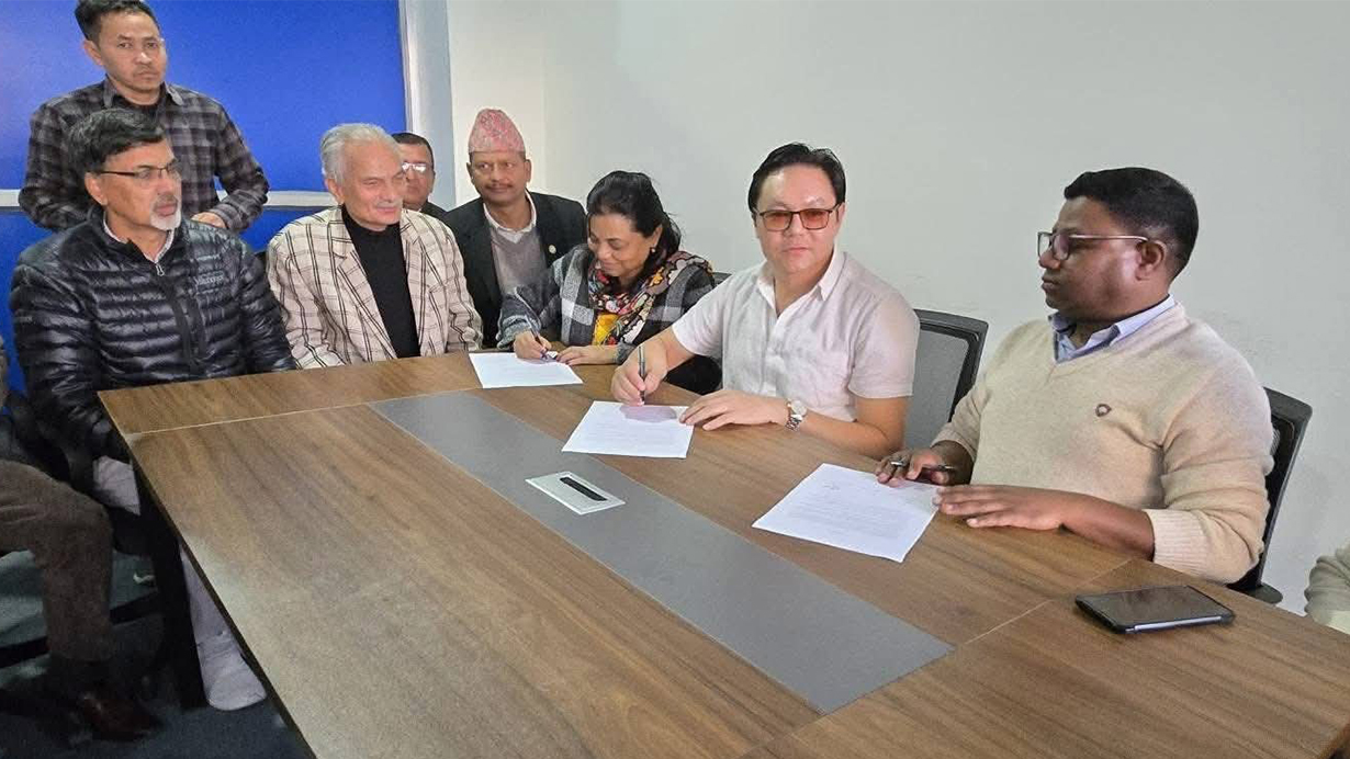 रास्वपा छाडेकै दिन सन्तोष परियारले गरे बाबुराम र जनार्दनसँग सहमति